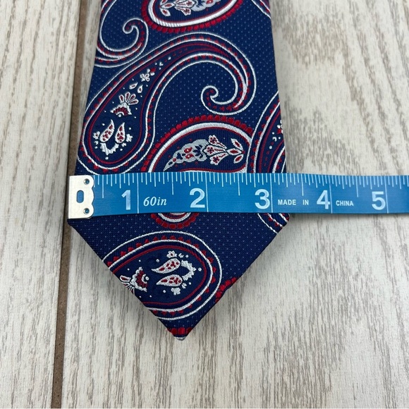 600 - Tommy Hilfiger Tie Blue Red Paisley 694 TL21100055 Silk Blend $69.50 - Picture 2 of 5